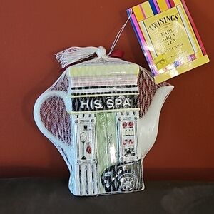 Teapot with Twinings Tea